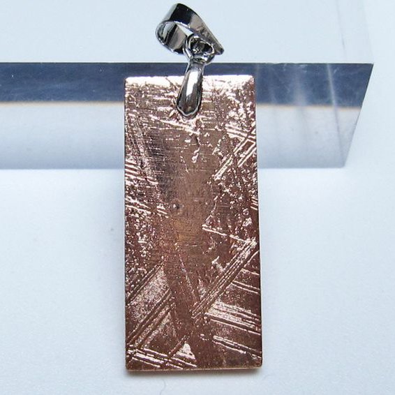 ピンクゴールドギベオン メテオライト ペンダント [t452-3733]