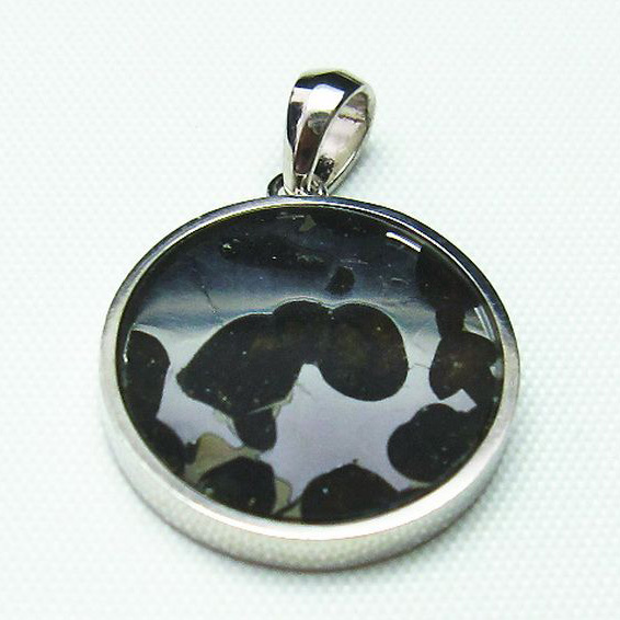 パラサイト隕石 かんらん石 ペンダント [T453-2682]