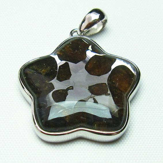 パラサイト隕石 かんらん石 ペンダント [T453-2829]