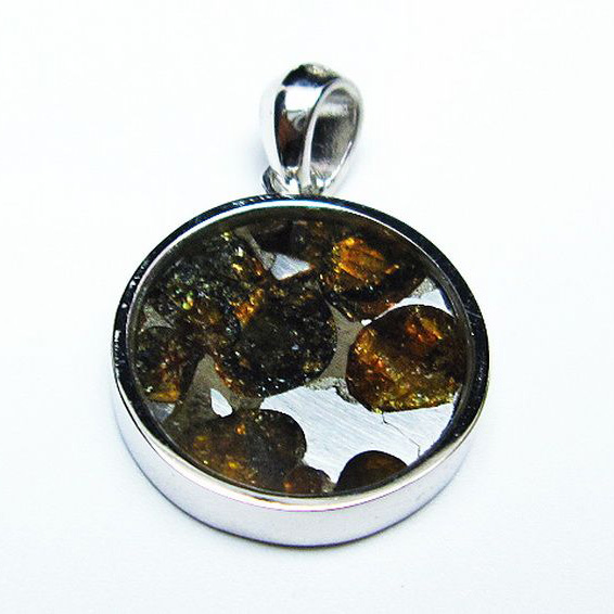 パラサイト隕石 かんらん石  ペンダント [T453-3182]