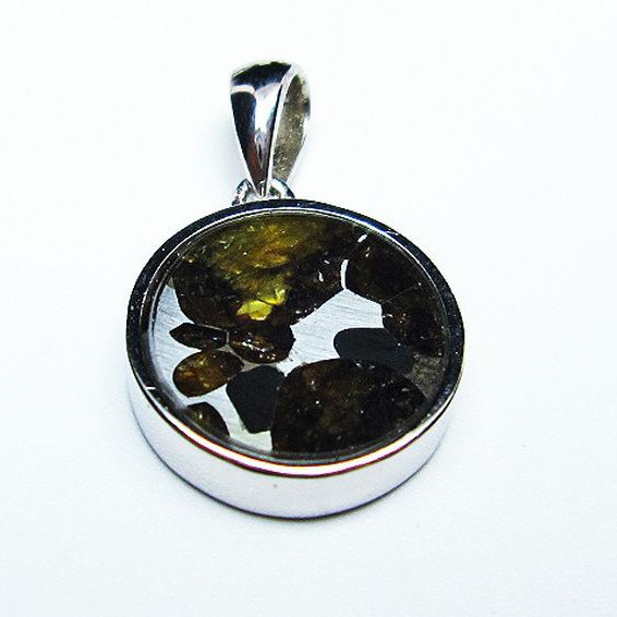 パラサイト隕石 かんらん石  ペンダント [T453-3185]
