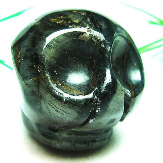 ブルータイガーアイ※青虎目石 ドクロ 置物[T464-281]