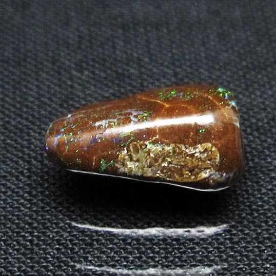 アイアンオパール 原石 [t468-564]