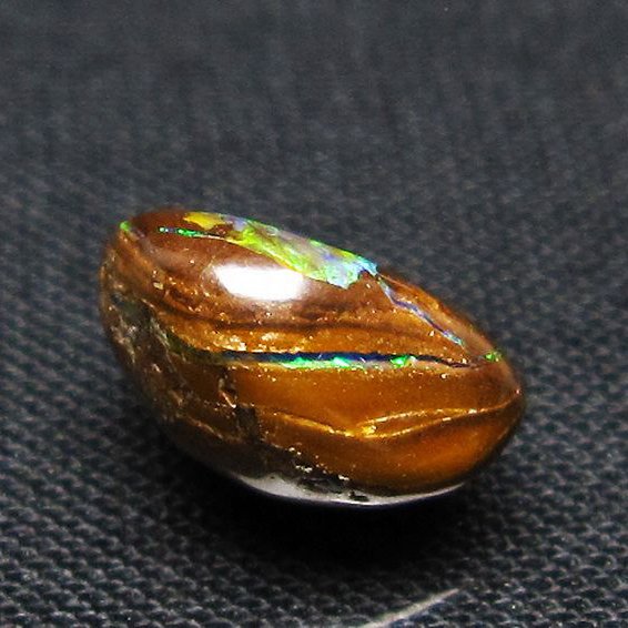 アイアンオパール 原石 [t468-663]