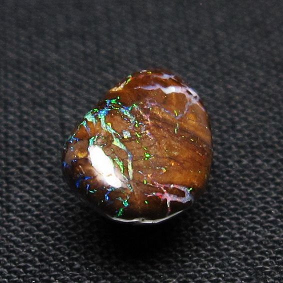 アイアンオパール 原石 [t468-669]