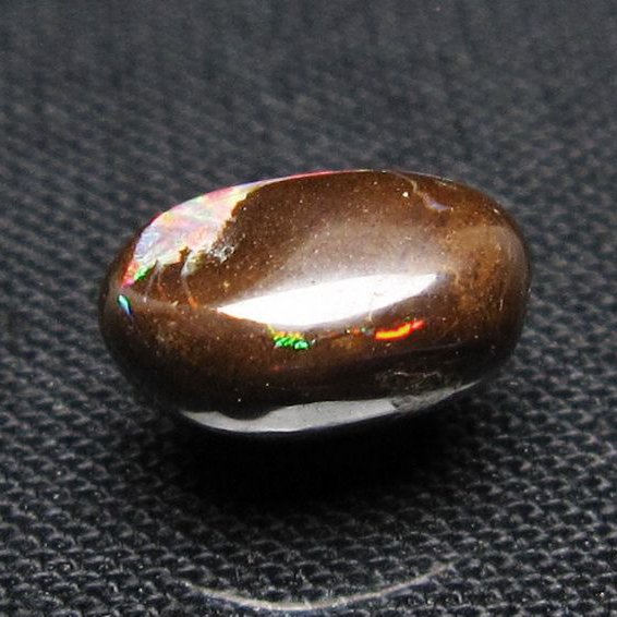 アイアンオパール 原石 [t468-674]