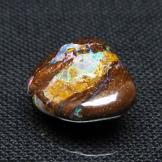 アイアンオパール 原石 [t468-710]