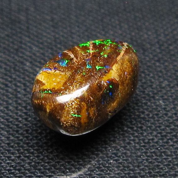 アイアンオパール 原石 [t468-712]