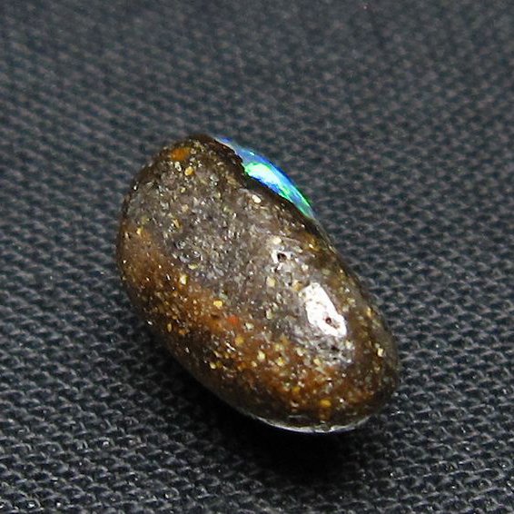 アイアンオパール 原石 [t468-714]