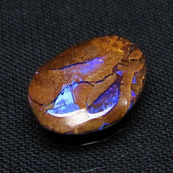 アイアンオパール 原石 [t468-731]