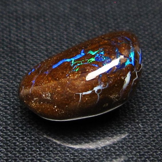 アイアンオパール 原石 [t468-736]