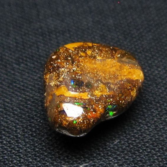 アイアンオパール 原石 [t468-742]