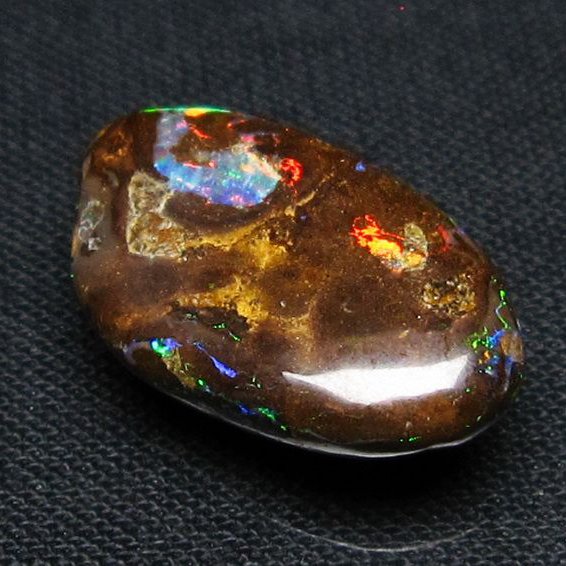 アイアンオパール 原石 [t468-748]