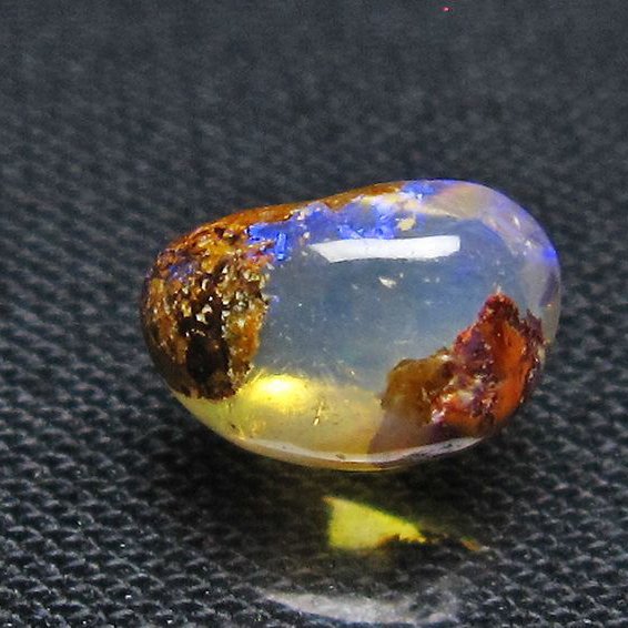 アイアンオパール原石