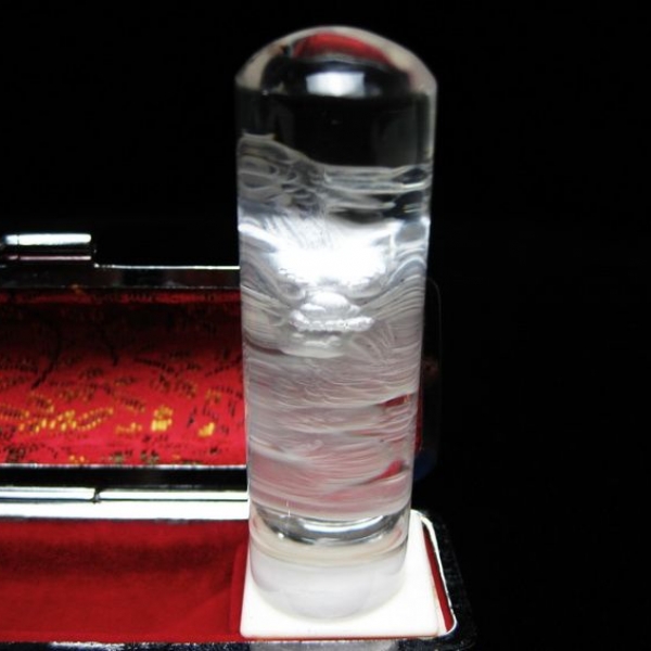 ヒマラヤ水晶中彫り龍 印材　※別途料金で篆刻可能 18mm [T49-327]