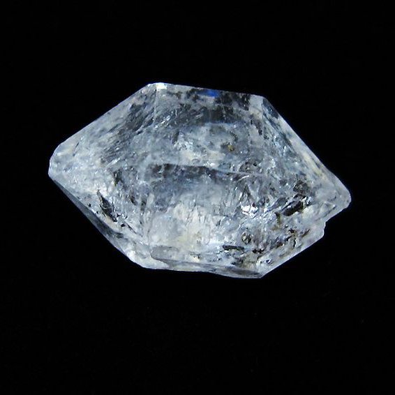 ハーキマー水晶 ハーキマーダイヤモンドとは｜意味・効果・特徴を解説