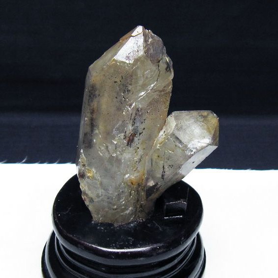 緑水晶　クラスター　約1kg　水晶　天然石 緑水晶 クラスター 約1kg 水晶 天然石 1.1Kg 緑水晶 クラスター 送料