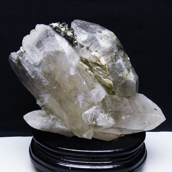 1.4Kg レムリアンシード 水晶クラスター 雲母入り [t501-4302]