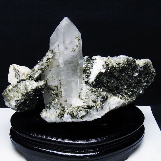 2.4Kg 雲母入り ヒマラヤ水晶 原石 [t501-4304]