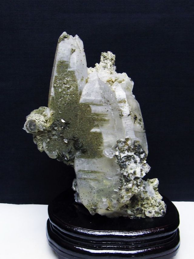 1.2Kg 雲母入り ヒマラヤ水晶 原石 [t501-4314]