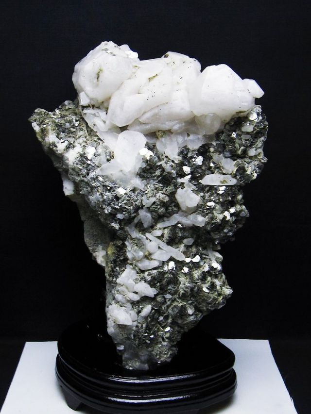 5.4Kg レムリアンシード 水晶クラスター 雲母入り [t501-4336]