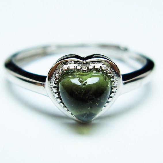 ★ご予約品 ご注文から3ヵ月後の発送予定 ty★ モルダバイト ハート 指輪 (12号)石サイズ約5mm×5mm[T526-1288]