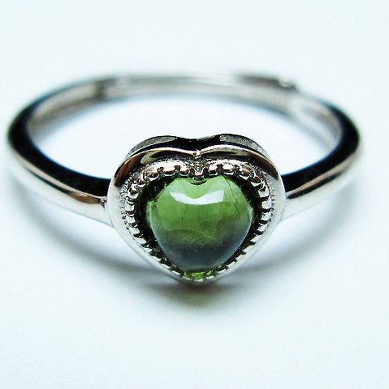 ★ご予約品 ご注文から3ヵ月後の発送予定 ty★ モルダバイト ハート 指輪 (12号)石サイズ約5mm×5mm[T526-1294]