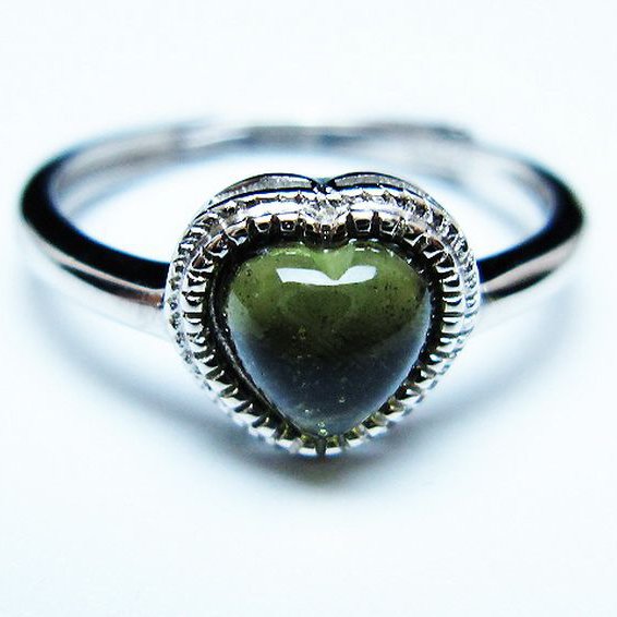 モルダバイト ハート 指輪 (13号) [t526-1389]