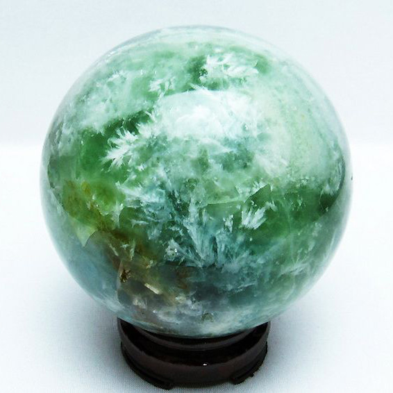 1.7Kg エンジェルフェザー フローライト 丸玉 102mm [T540-2331]