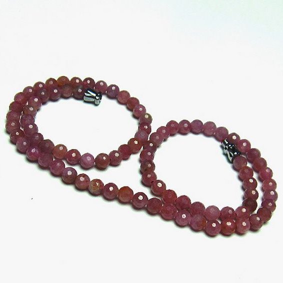 ルビー ネックレス 5mm [T561-1841]
