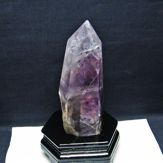 1.1Kg アメジスト 六角柱[T573-5256]