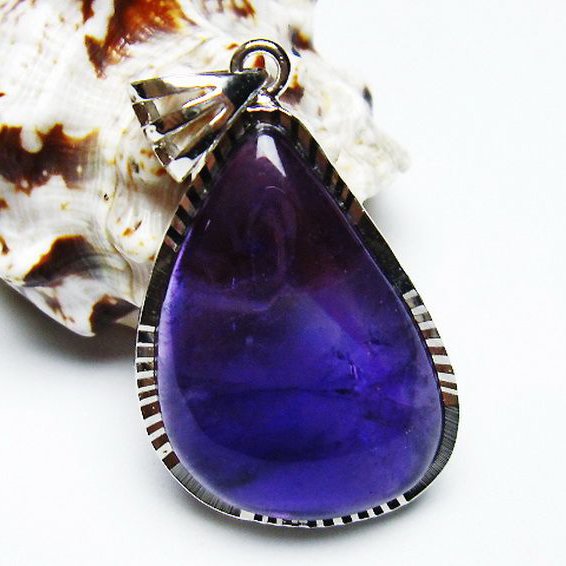 アメジストペンダント