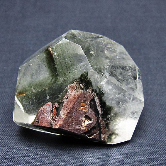 グリーンファントム 原石 [t577-4804]