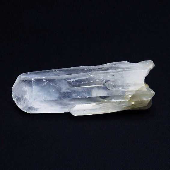 ヒマラヤ水晶 六角柱[T579-3833]