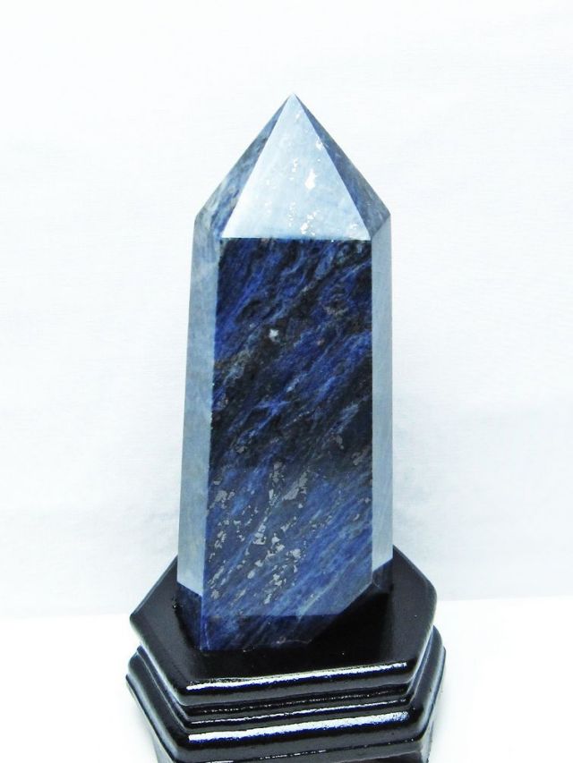 1.6Kg ソーダライト 六角柱 [t581-5808]