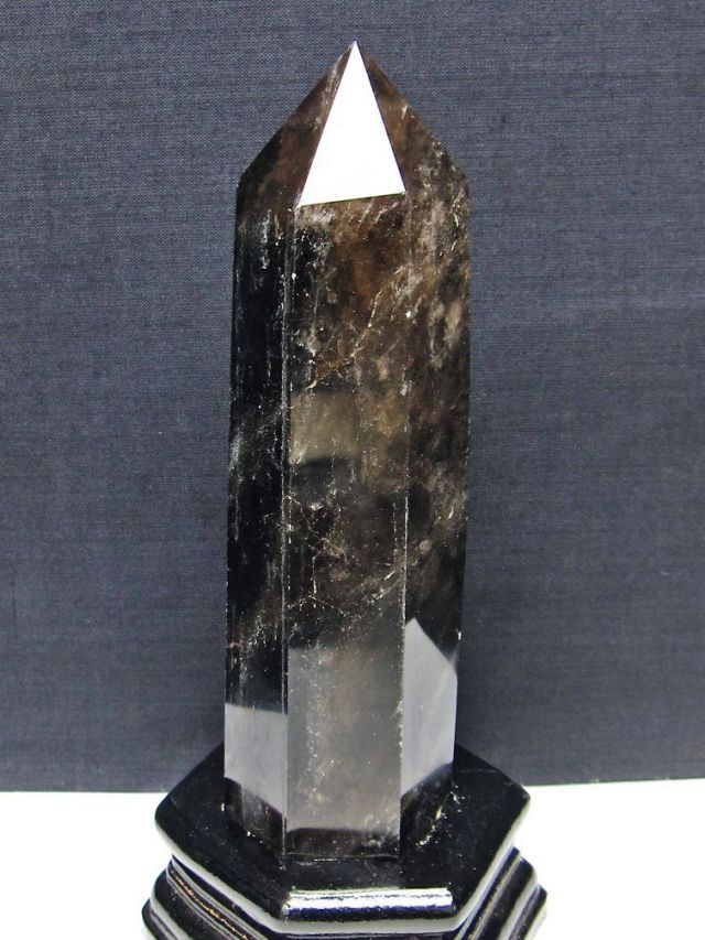 ライトニング水晶 六角柱[t581-6141]