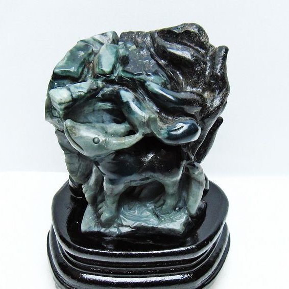 エメラルド 手彫り  キツネ 置物[T583-1182]