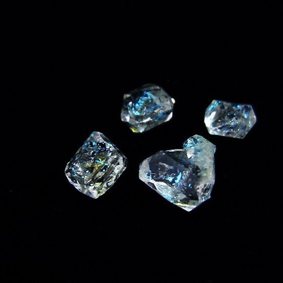 オイルクォーツ （石油入り 水晶） パキスタン産 [t596-3798]
