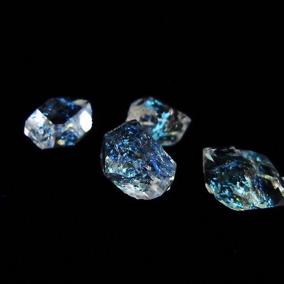 オイルクォーツ （石油入り 水晶） パキスタン産 [T596-3799]