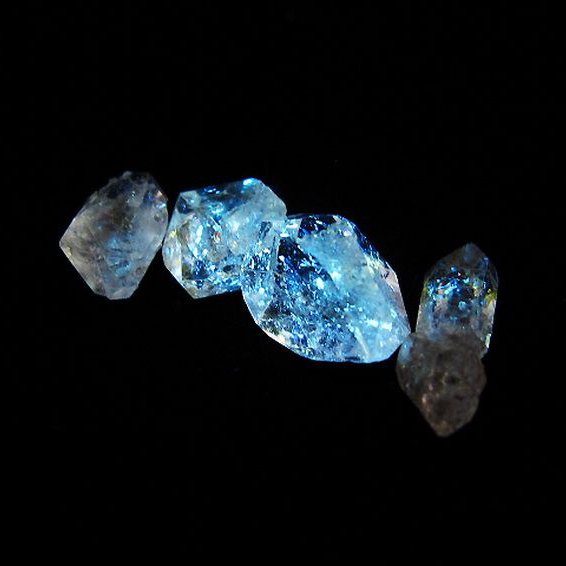 オイルクォーツ （石油入り 水晶） パキスタン産 [T596-3815]