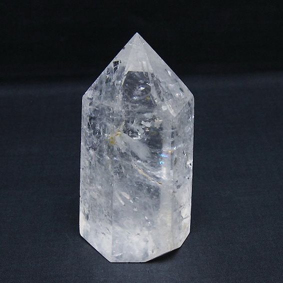 ヒマラヤ水晶ポイント　六角柱　虹入り水晶　虹たっぷり 1.5Kg 虹入り ヒマラヤ水晶ファントム 六角柱 t627-6066 : 誠安