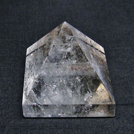 ヒマラヤ水晶ピラミッド[T600-2170]