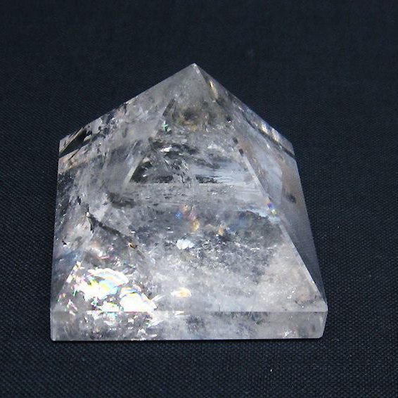 ヒマラヤ水晶ピラミッド[T600-2323]