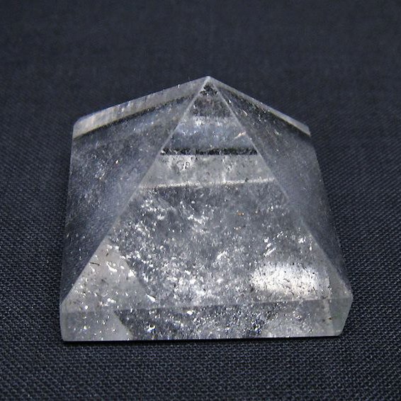 ヒマラヤ水晶ピラミッド[T600-2532]