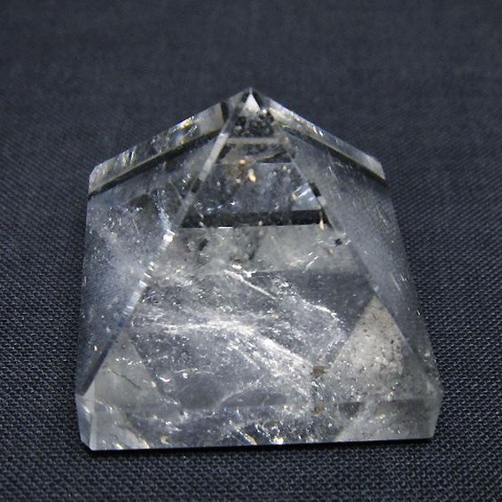 ヒマラヤ水晶ピラミッド[T600-2537]