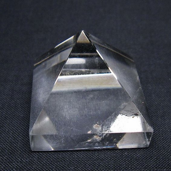 ヒマラヤ水晶ピラミッド[T600-2566]