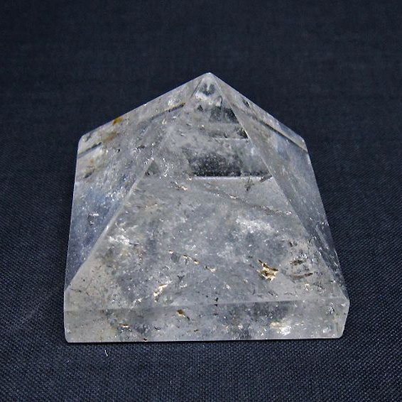 ヒマラヤ水晶ピラミッド [t600-2625]