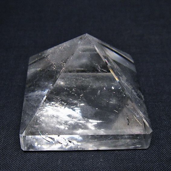 ヒマラヤ水晶ピラミッド[T600-2692]