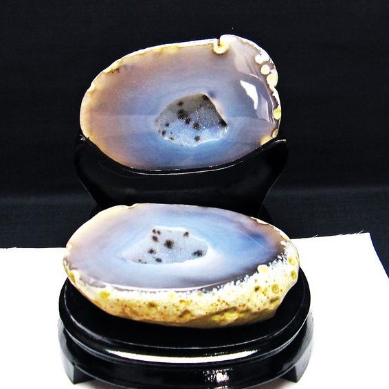 1.7Kg ペア水晶トレジャーメノウ[T604-7172]