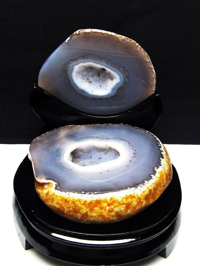 1.8Kg ペア水晶トレジャーメノウ[T604-7493]